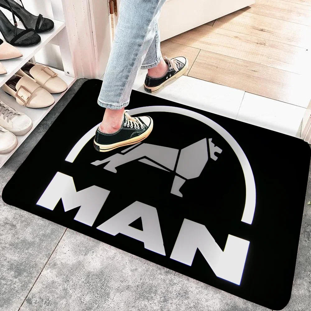 最新のマントラックロゴドアマット北欧スタイルのバルコニー滑り - Commercial Kitchen Door のレビューと価格